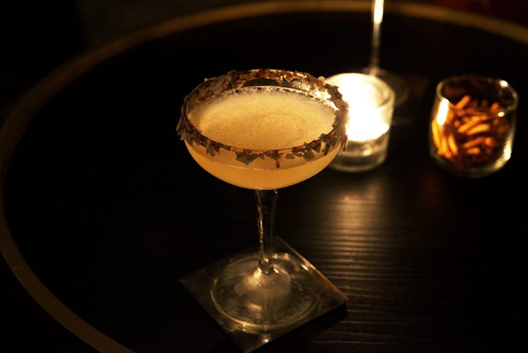 posh cocktail look