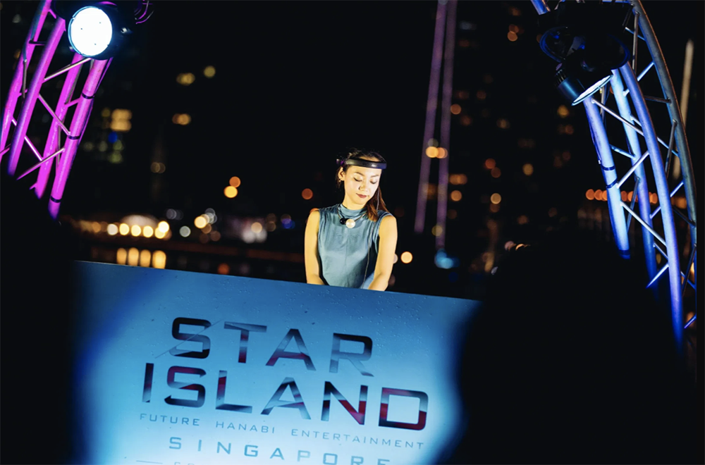 Star-Island-Singapore-Countdown-DJ