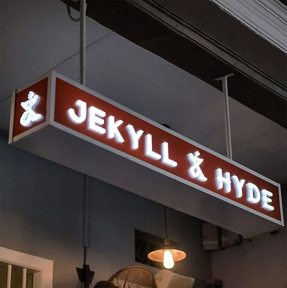 Jekyll & Hyde Closed Down